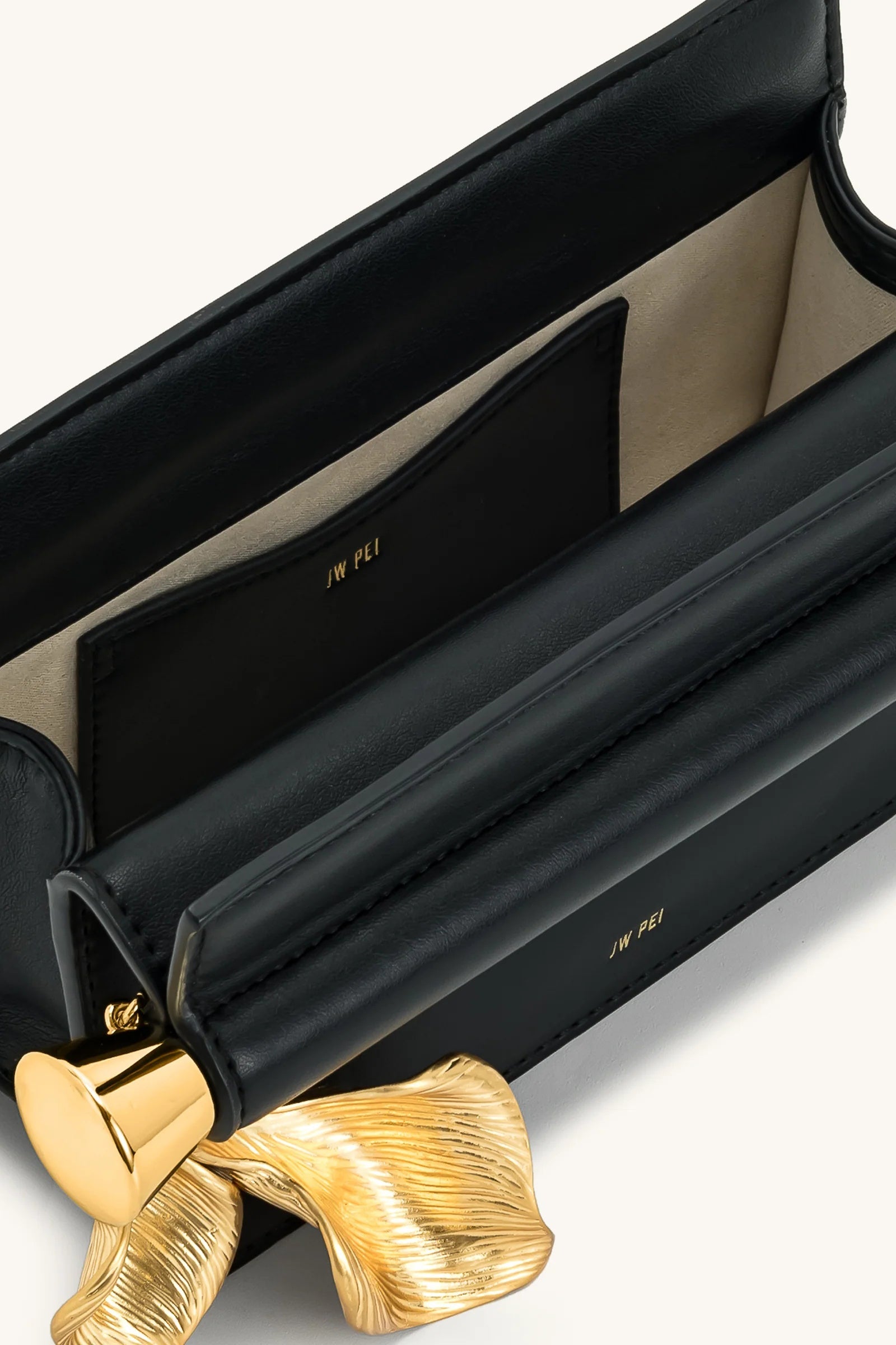 Holly Metal Pendant Embellished Clutch Black