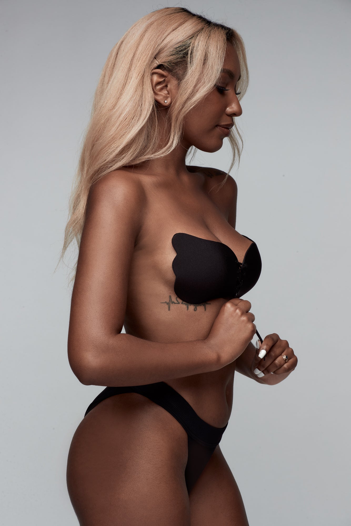 UNDERCOVER Style Helpers Magic Bra Black