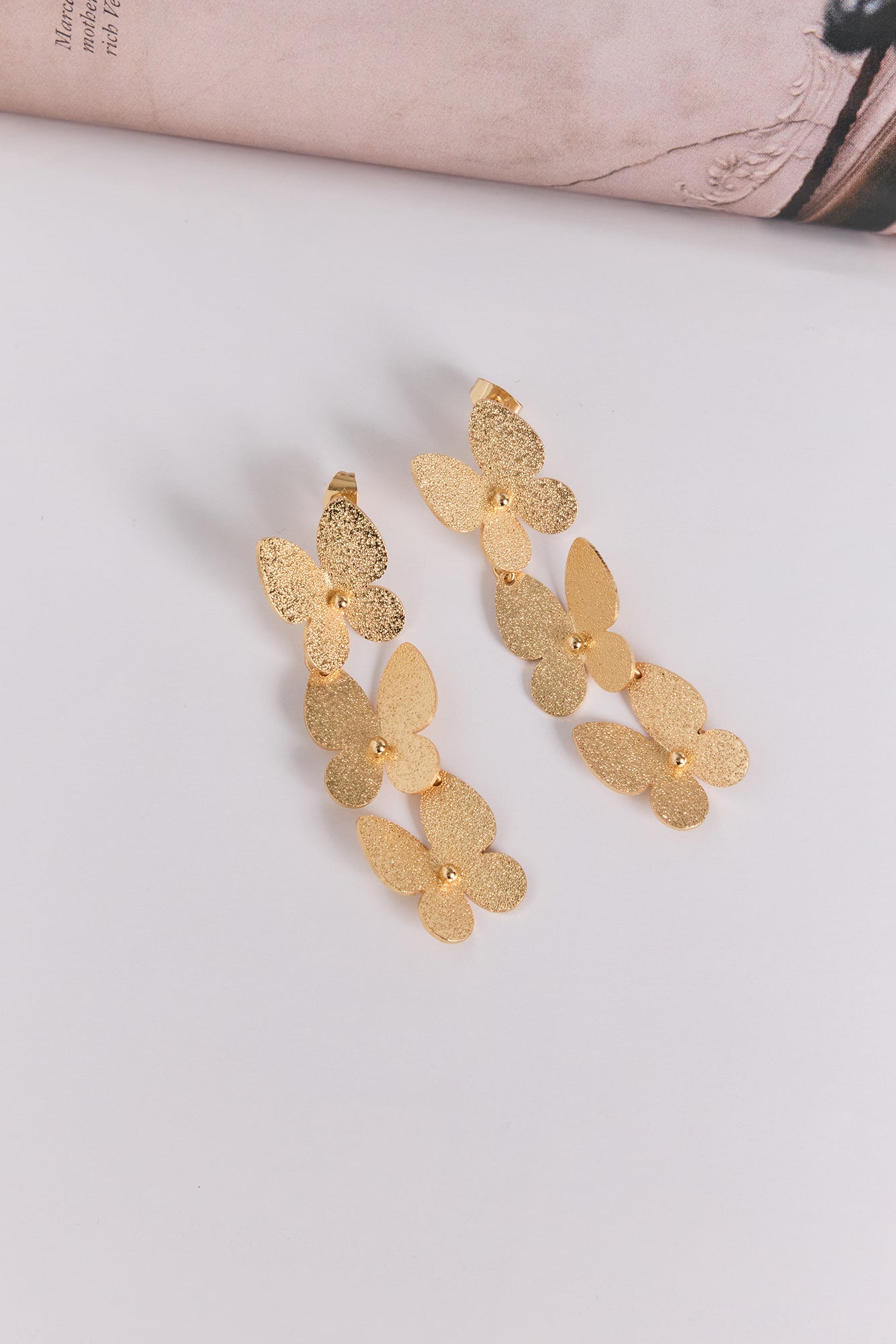 Butterfly Feels Earrings Gold