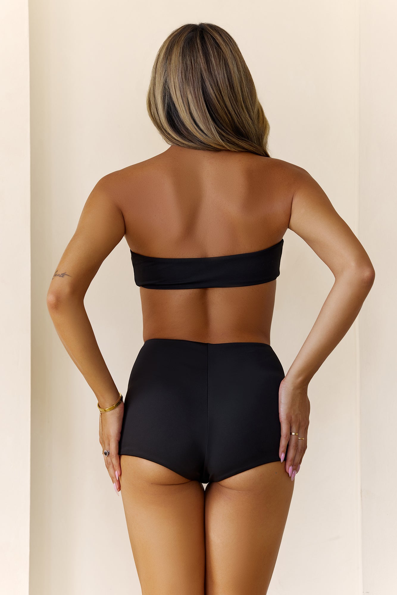 BASE Contour Simply Core Shorts Black