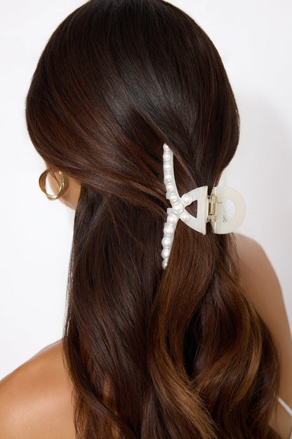 Luxe Pearl Claw Clip Nude