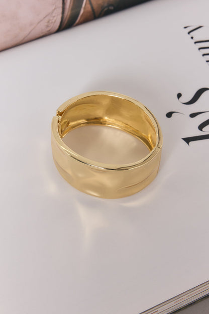 Sleek Society Bangle Gold