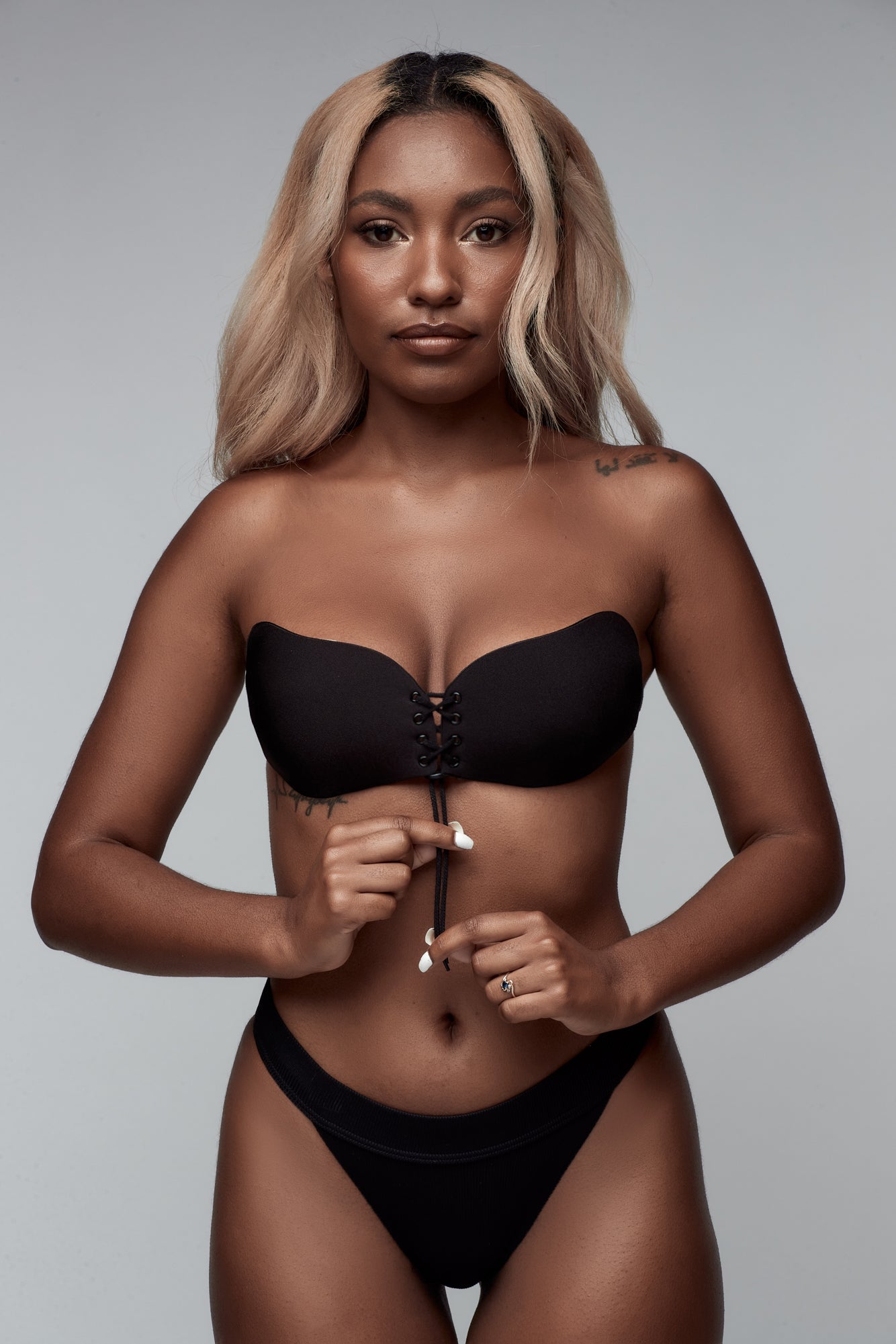 UNDERCOVER Style Helpers Magic Bra Black