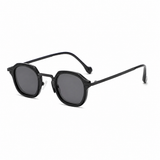 Black Frame / Black Lens