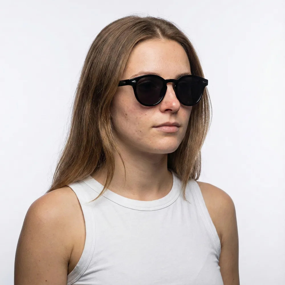 Sunglasses (Style 323181)
